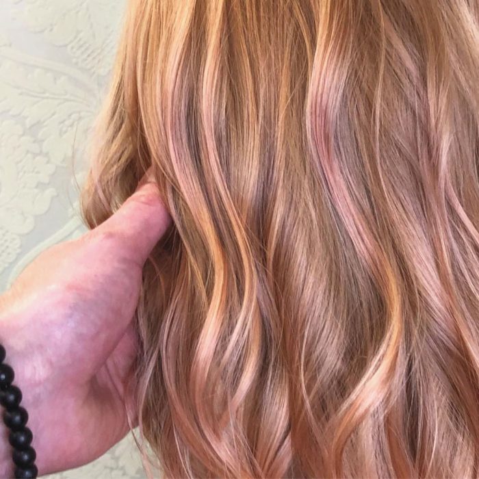 Cabelo loiro dourado