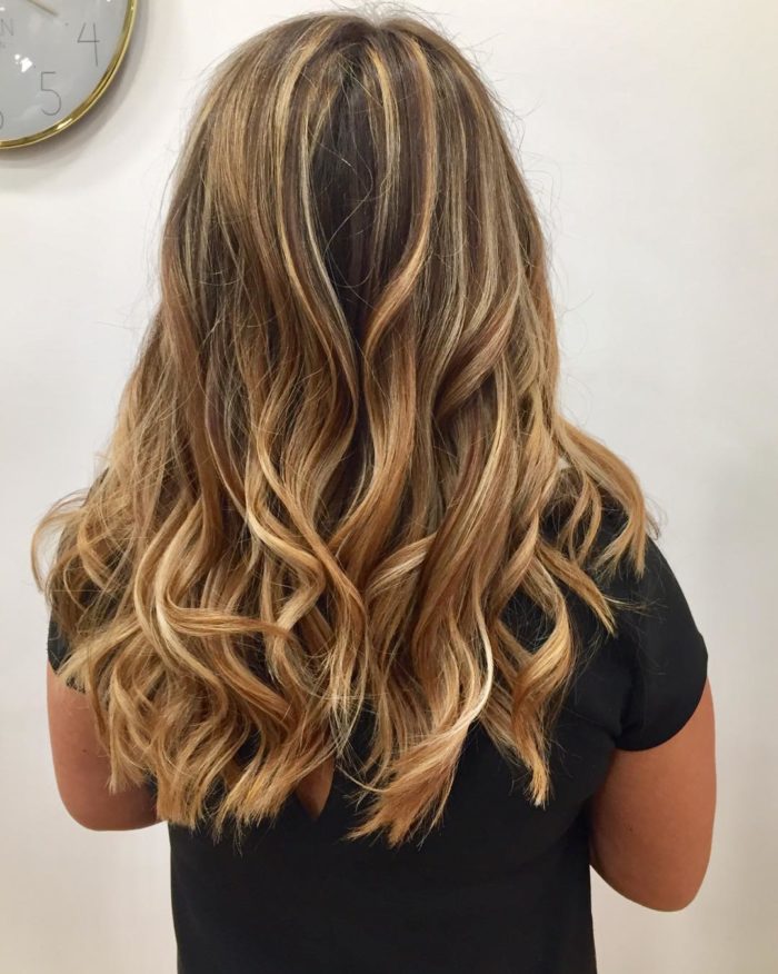 Cabelo loiro dourado